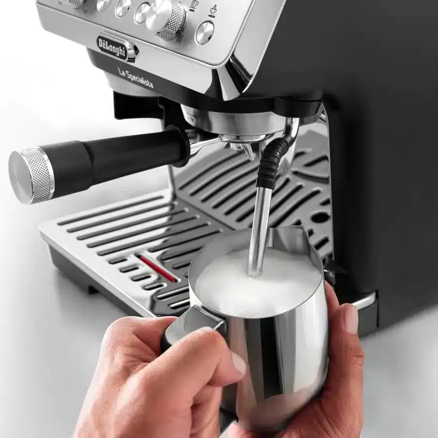 Cafetera Superautomática DELONGHI Magnifica Evo ECAM290.22B – 4 Recetas,  Espumador – Sánchez Establecimientos
